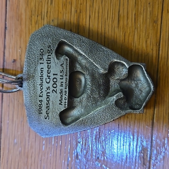HARLEY DAVIDSON 2001 Season's Greetings Celebrate On All Cylinders Pewter Orname - Picture 4 of 10